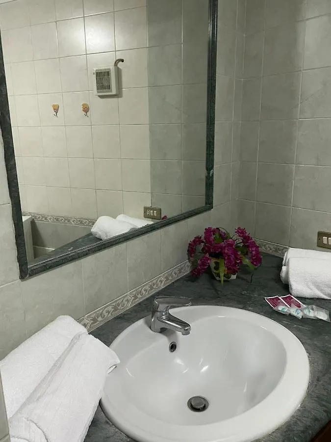 Residence Iris Naples Apartment